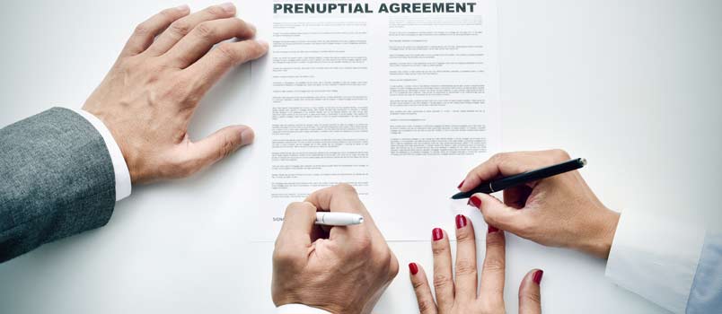 Un acuerdo prenupcial discutido y negociado conjuntamente que describe claramente a qué tendrá derecho cada cónyuge de los bienes anteriores al matrimonio si el matrimonio se rompe Un acuerdo prenupcial discutido y negociado conjuntamente que describe claramente a qué tendrá derecho cada cónyuge de los bienes anteriores al matrimonio si el matrimonio se rompe