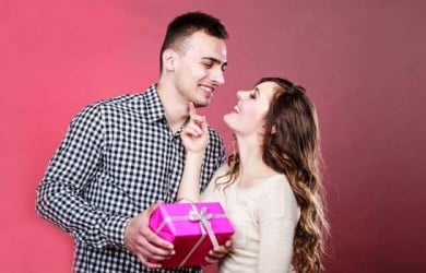 15 Best Valentine’s Day Gift Ideas for Your Husband