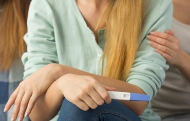 Risks of Teen Pregnancy and Early Marriage in the U.S.