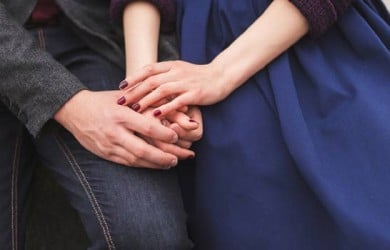 Why You Should Hold Hands When You Fight