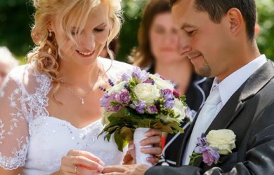 5 Basic Marriage Vows That Will Always Hold Depth & Meaning