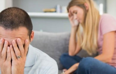 25 Warning Signs Your Marriage Is in Trouble