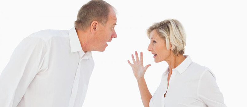 Tus emociones son demasiado crudas para que pienses con claridad hacia dónde quieres que vaya este matrimonio. Tus emociones son demasiado crudas para que pienses con claridad hacia dónde quieres que vaya este matrimonio.