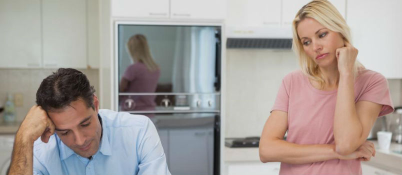 Su cónyuge no hace contacto visual Su cónyuge no hace contacto visual