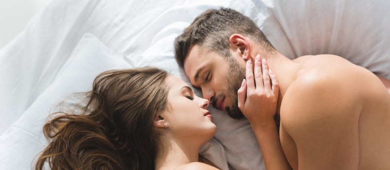 En una relación amorosa, el sexo no está lejos del amor. Es una expresión de amor En una relación amorosa, el sexo no está lejos del amor. Es una expresión de amor