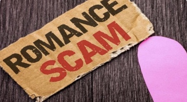 5 Romance Scam Warning Signs